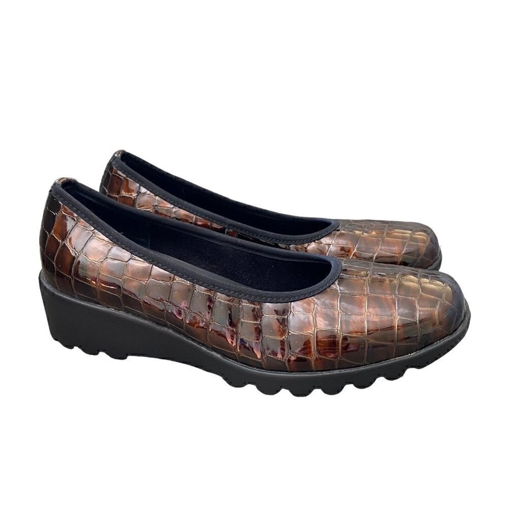Josef Seibel Bridget Flat Brown Croc Patent Leather Wedge Womens 37 US 6 - 6.5 H